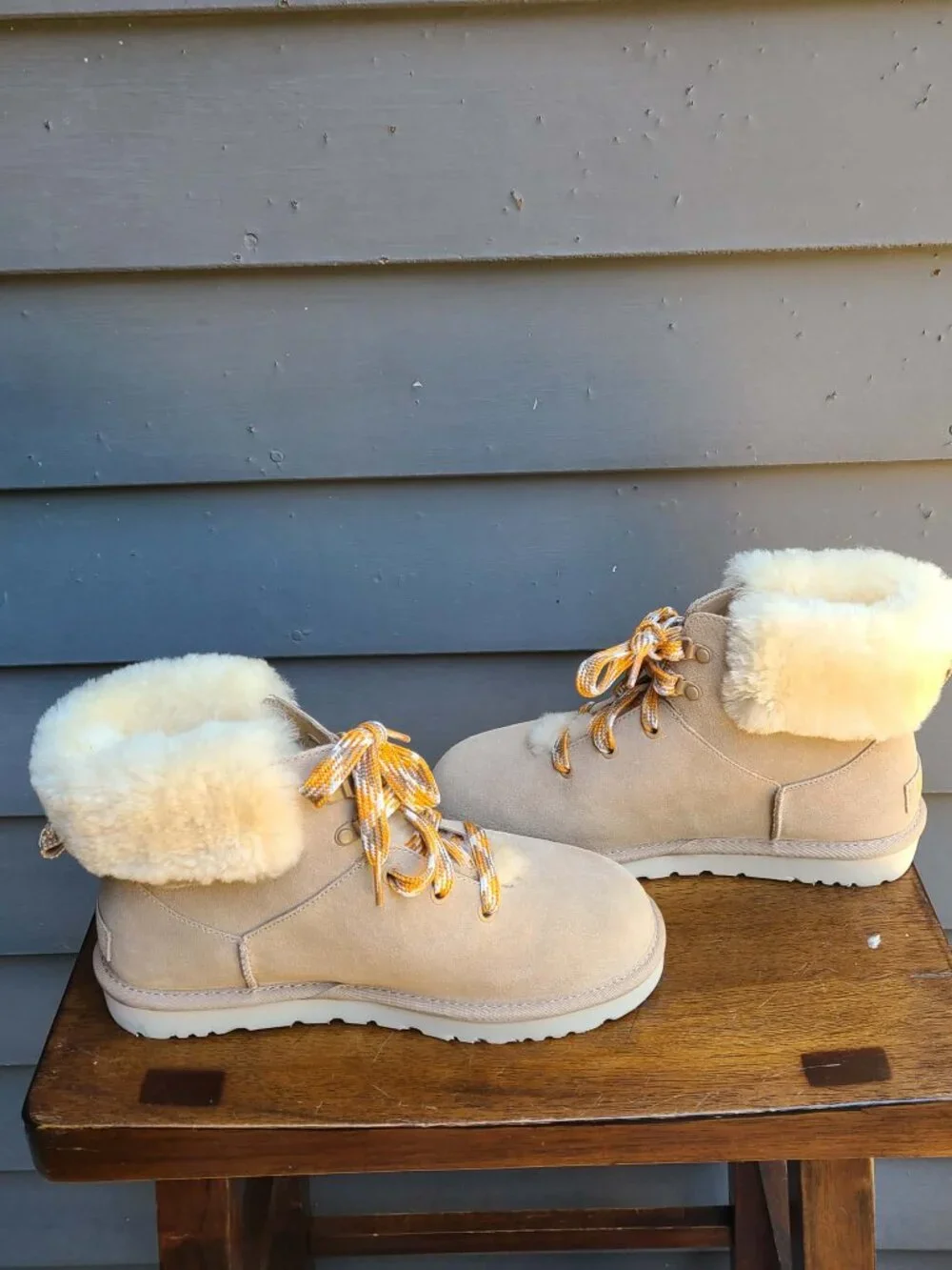 UGG Classic Mini Alpine Suede Shearling Lace Up Boots size 8 NWT
